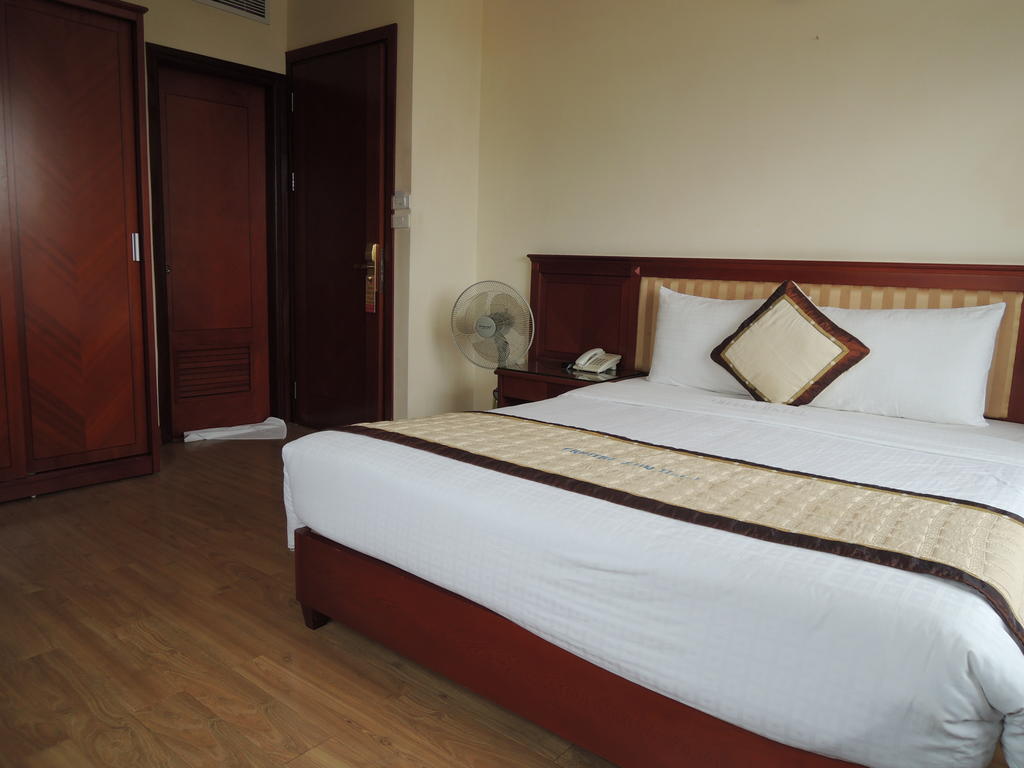 Satel Hotel Hanoi Ruang foto