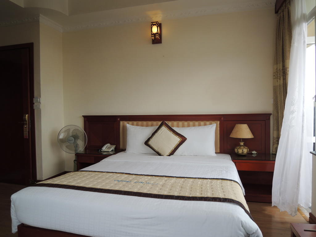 Satel Hotel Hanoi Ruang foto